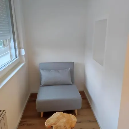 Sommerresidenz 9210 *